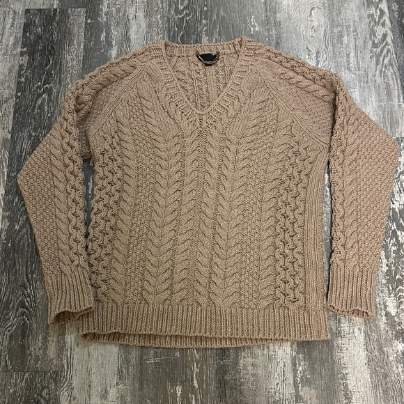 Burberry Sweaters - Burberry Beige Cable Knit V-Neck Sweater